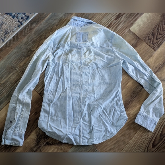 Abercrombie & Fitch A&F Denim Light Acid Wash Button Down Collared Shirt XS - Picture 5 of 5